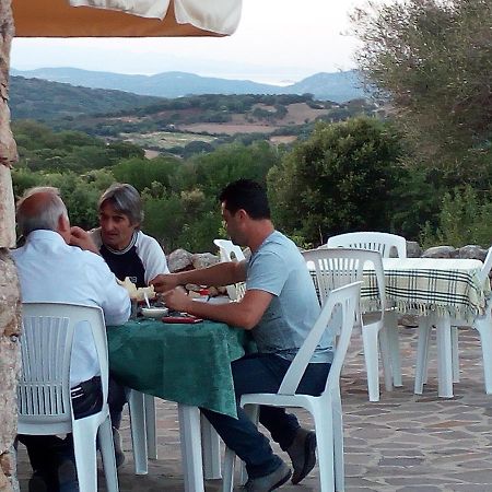 Willa Turismo Rurale L'Agliuledda Sant'Antonio di Gallura Zewnętrze zdjęcie