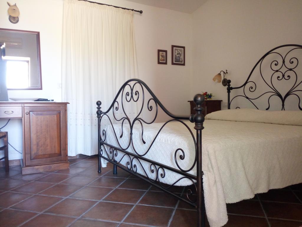 Willa Turismo Rurale L'Agliuledda Sant'Antonio di Gallura Zewnętrze zdjęcie