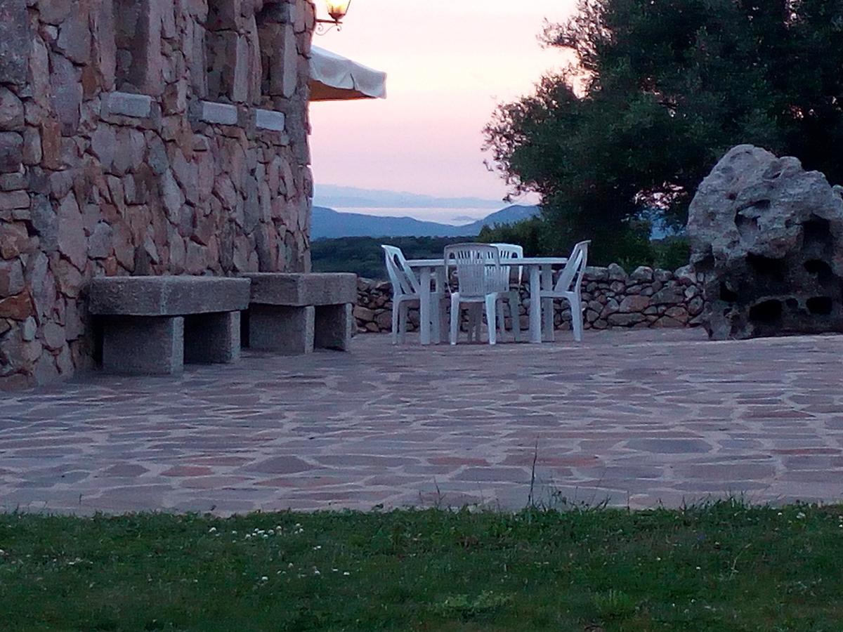 Willa Turismo Rurale L'Agliuledda Sant'Antonio di Gallura Zewnętrze zdjęcie