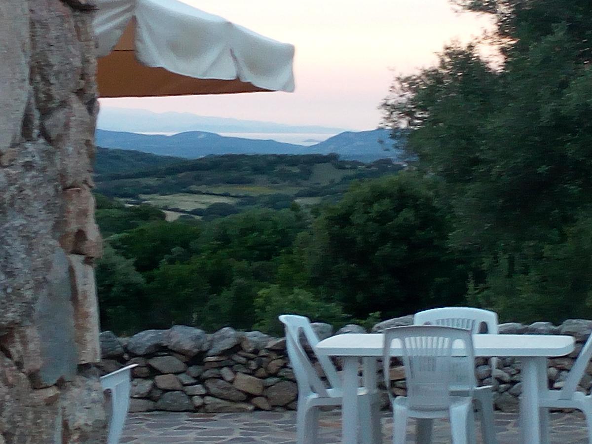 Willa Turismo Rurale L'Agliuledda Sant'Antonio di Gallura Zewnętrze zdjęcie